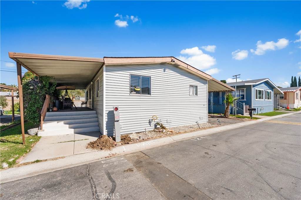 18540 Soledad Canyon - Photo 1