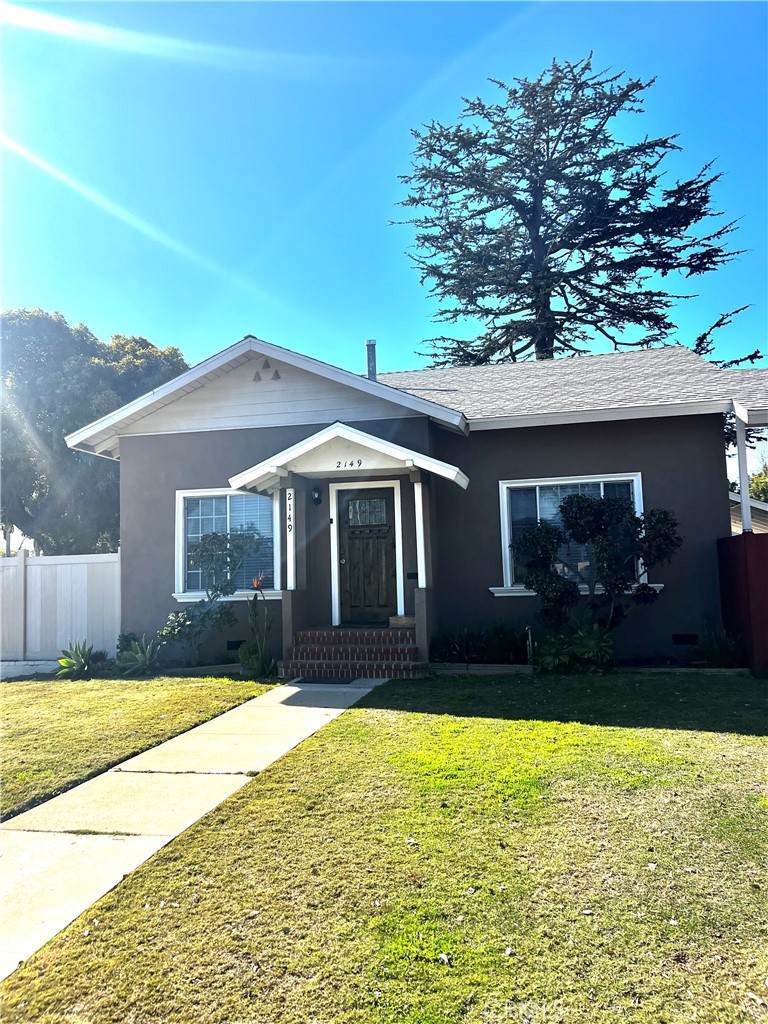 2149 Greenfield Avenue - Photo 1