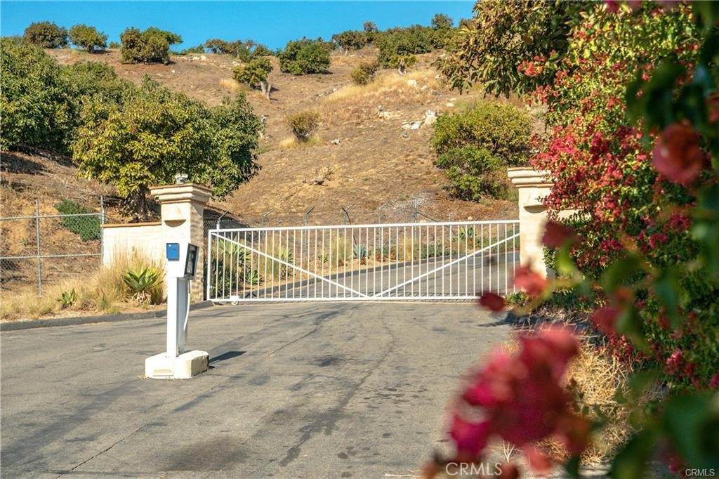 https://bt-photos.global.ssl.fastly.net/socal/orig_boomver_1_447500952-2.jpg