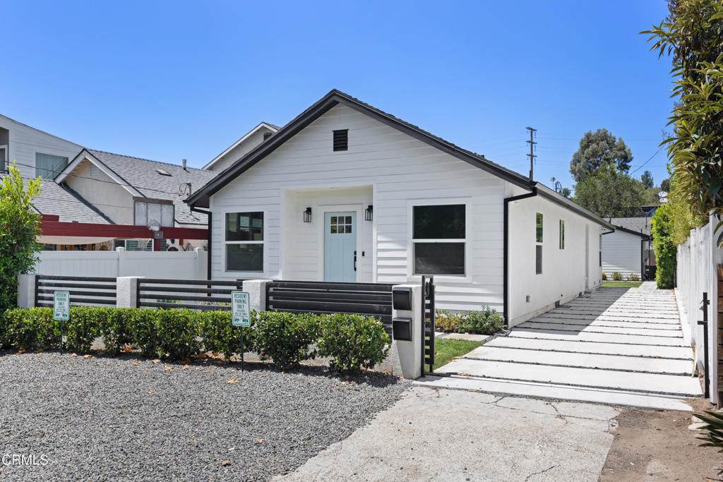 723 Chestnut Avenue - Photo 1