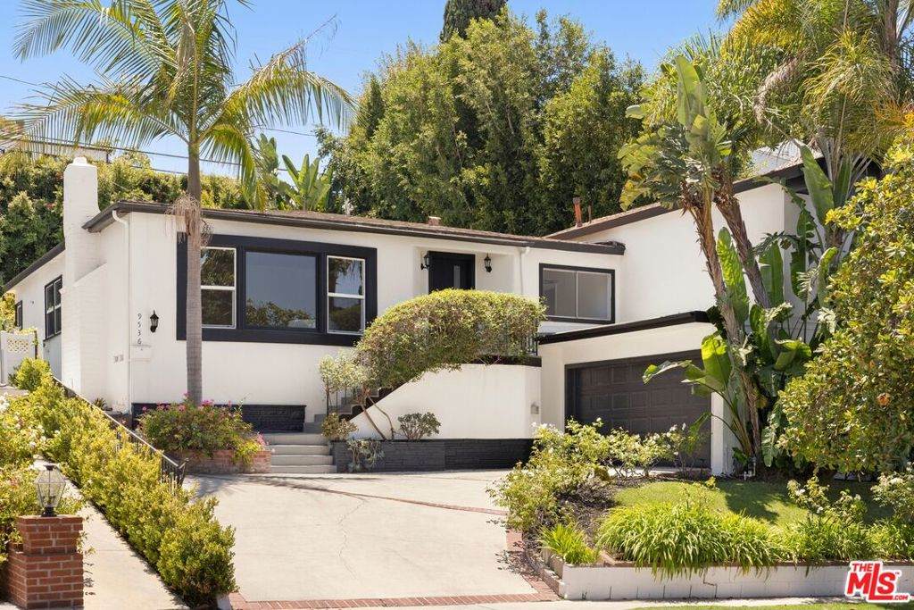 9536 Cresta Drive - Photo 1
