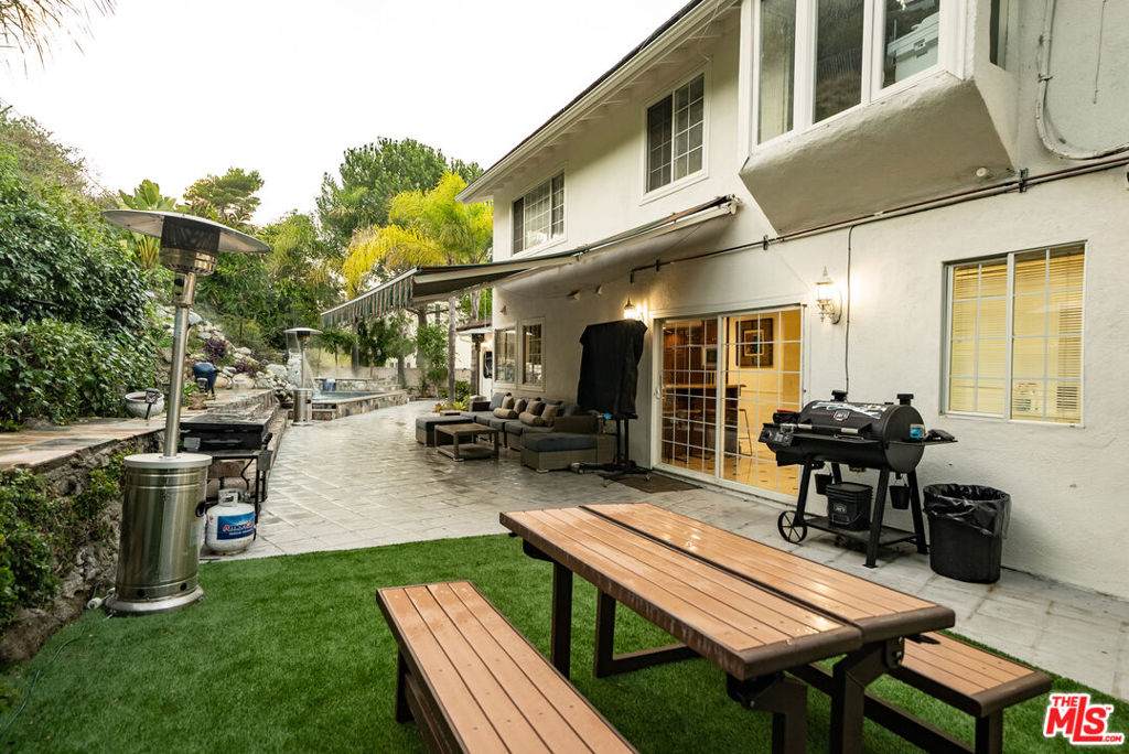 https://bt-photos.global.ssl.fastly.net/socal/orig_boomver_1_447546671-2.jpg