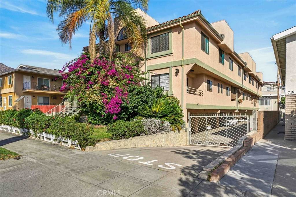 https://bt-photos.global.ssl.fastly.net/socal/orig_boomver_1_447552635-2.jpg