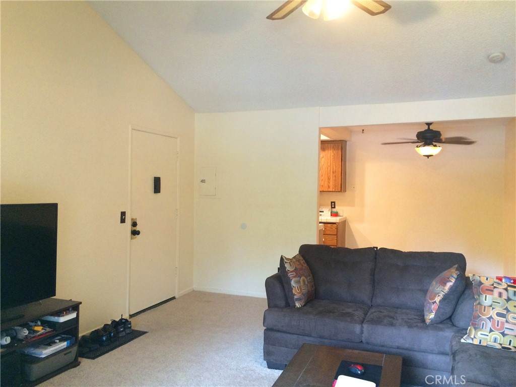 https://bt-photos.global.ssl.fastly.net/socal/orig_boomver_1_447555561-2.jpg