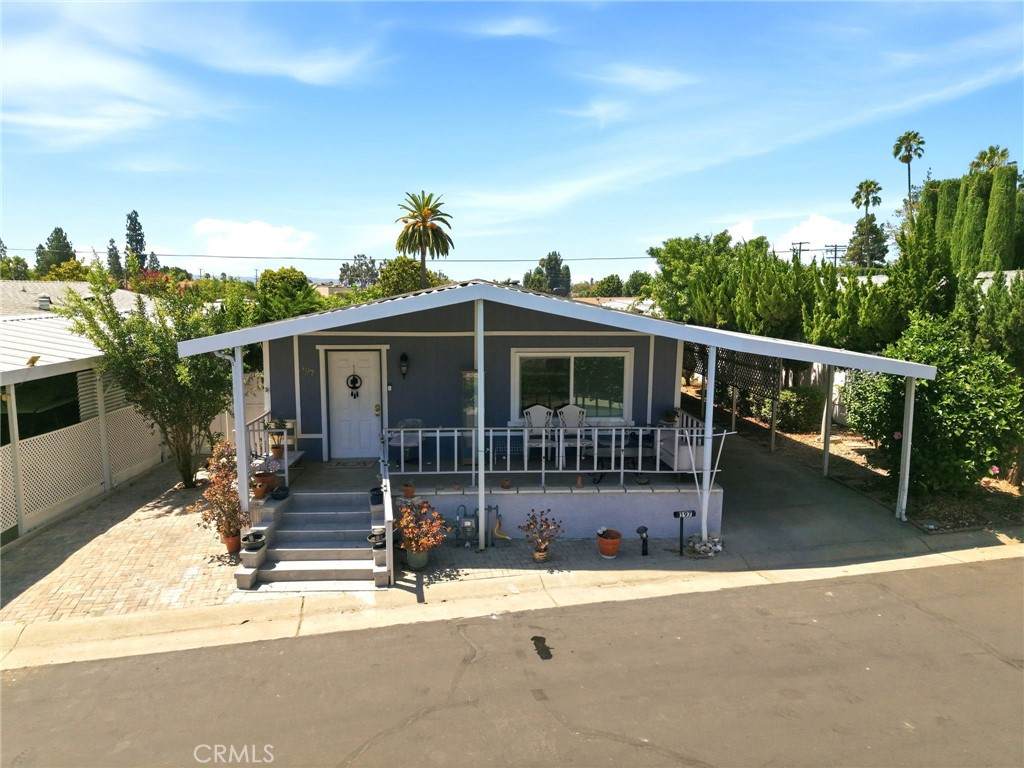 https://bt-photos.global.ssl.fastly.net/socal/orig_boomver_1_447579545-2.jpg