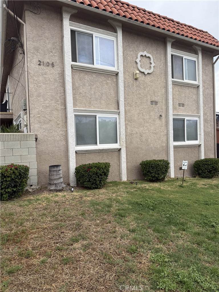 2105 Speyer Ln - Photo 1