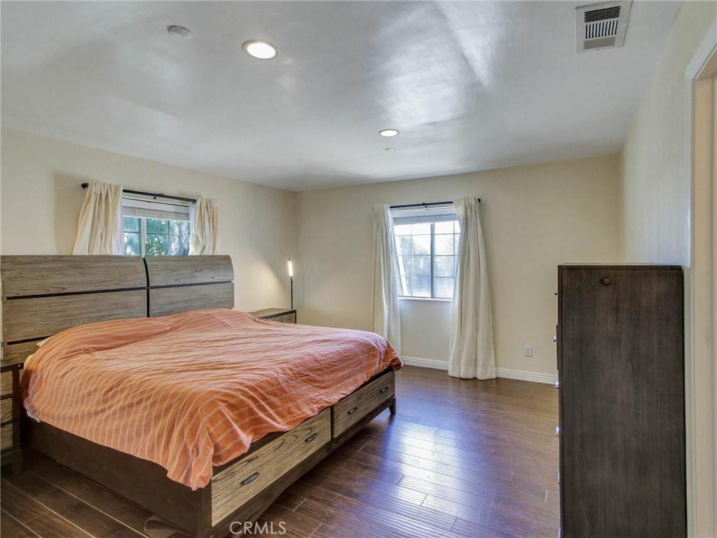 https://bt-photos.global.ssl.fastly.net/socal/orig_boomver_1_447602158-2.jpg