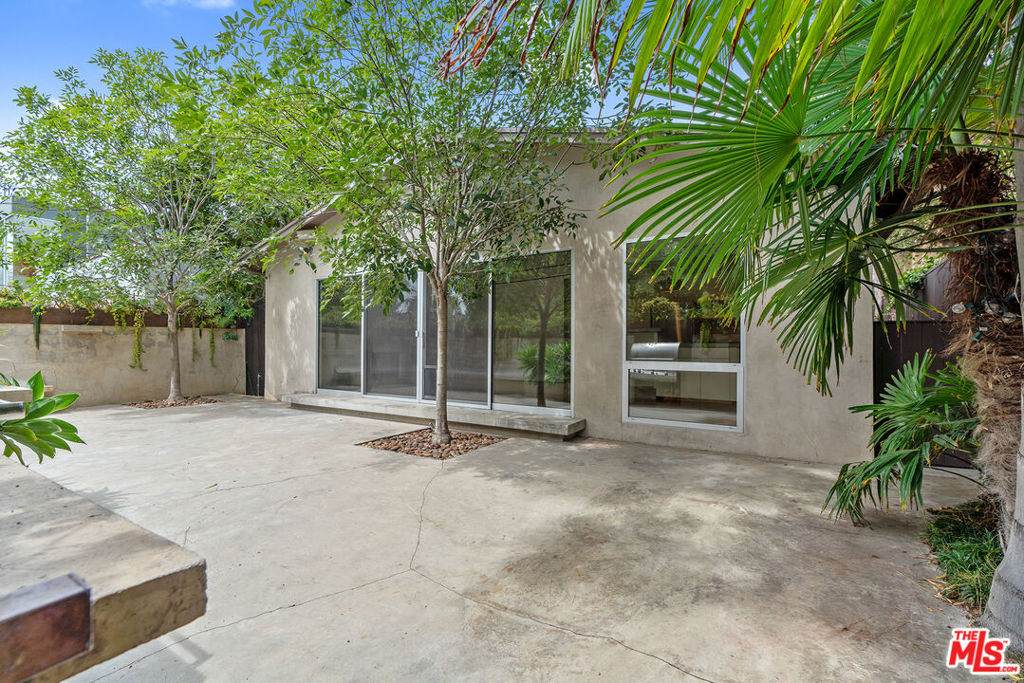 https://bt-photos.global.ssl.fastly.net/socal/orig_boomver_1_447603938-2.jpg
