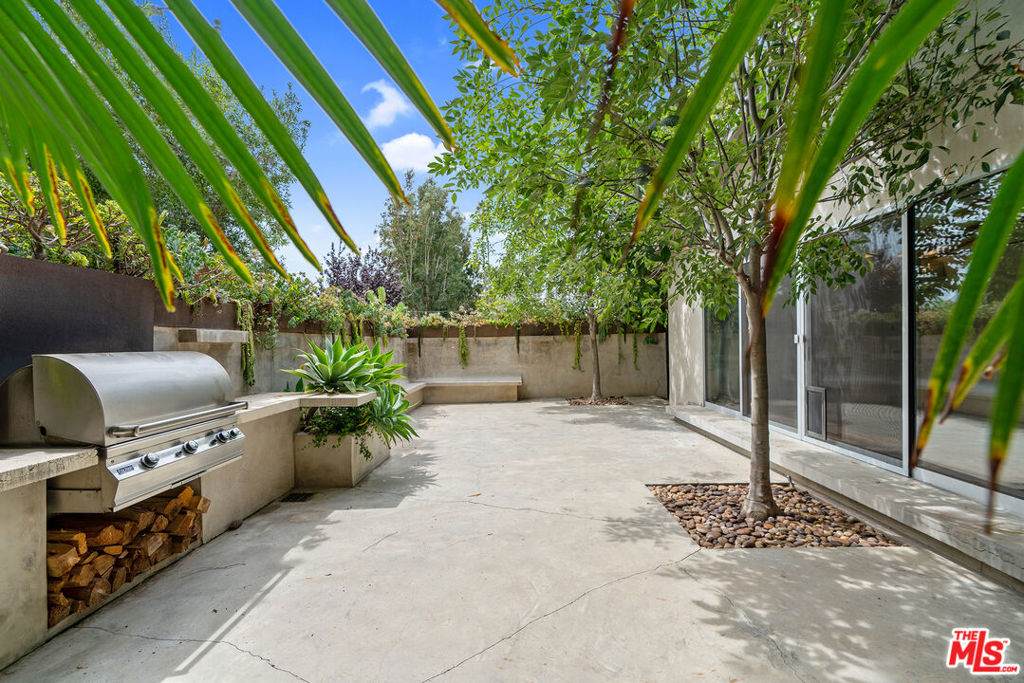 https://bt-photos.global.ssl.fastly.net/socal/orig_boomver_1_447603938-2.jpg