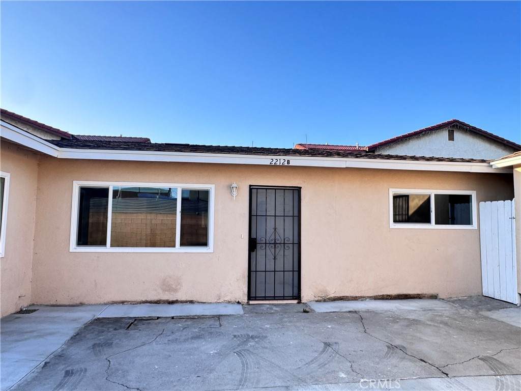2212 Continental Avenue - Photo 1