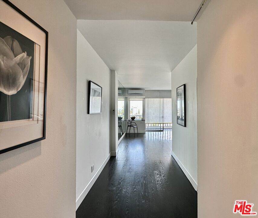 999 Doheny Drive - Photo 1