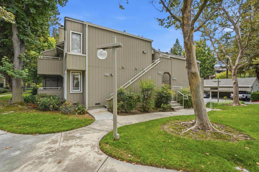 1652 Braddock Court - Photo 1