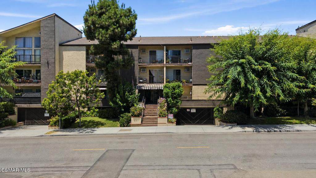 365 Burchett Street - Photo 1
