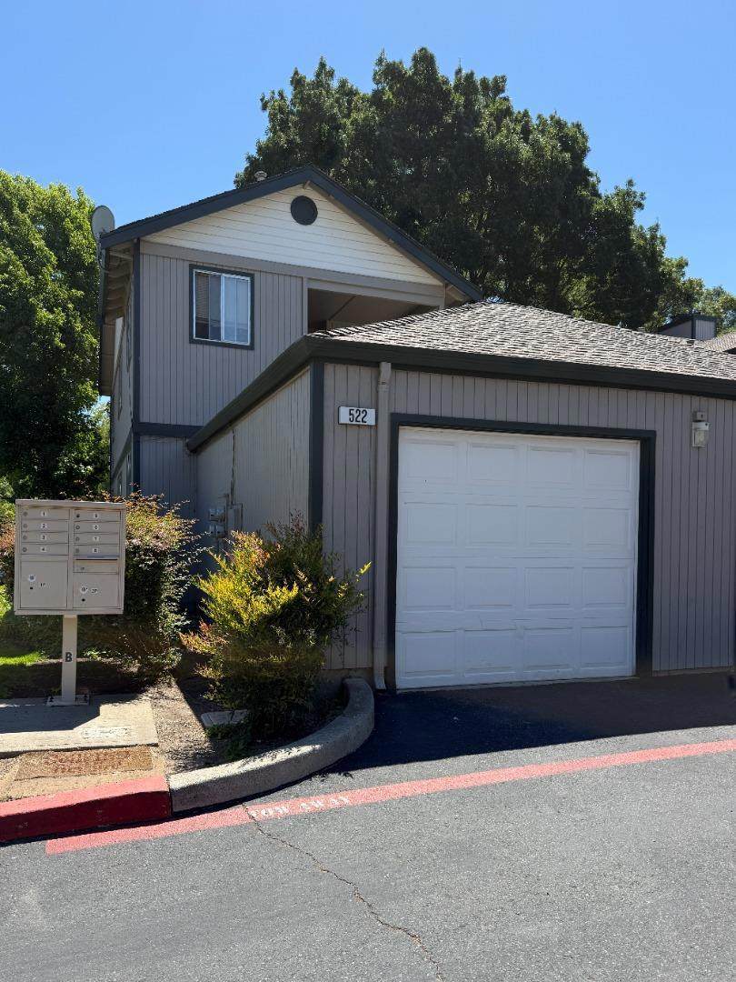 522 Lancaster Lane - Photo 1