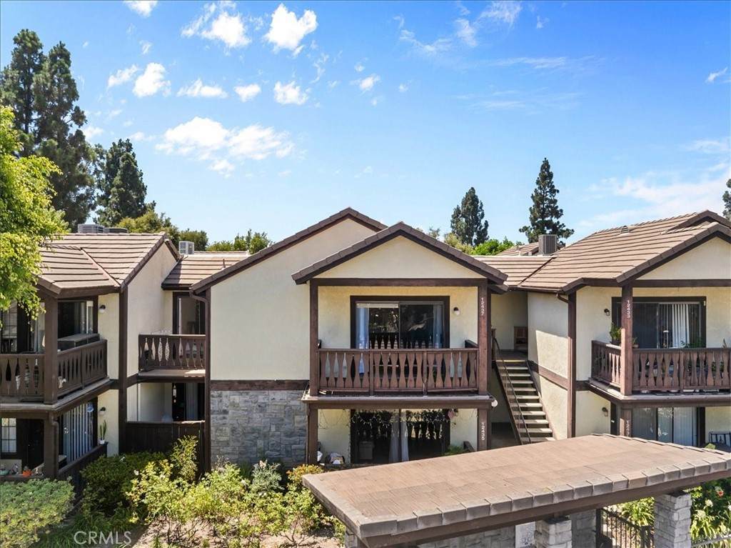 12437 Bay Hill Court - Photo 1