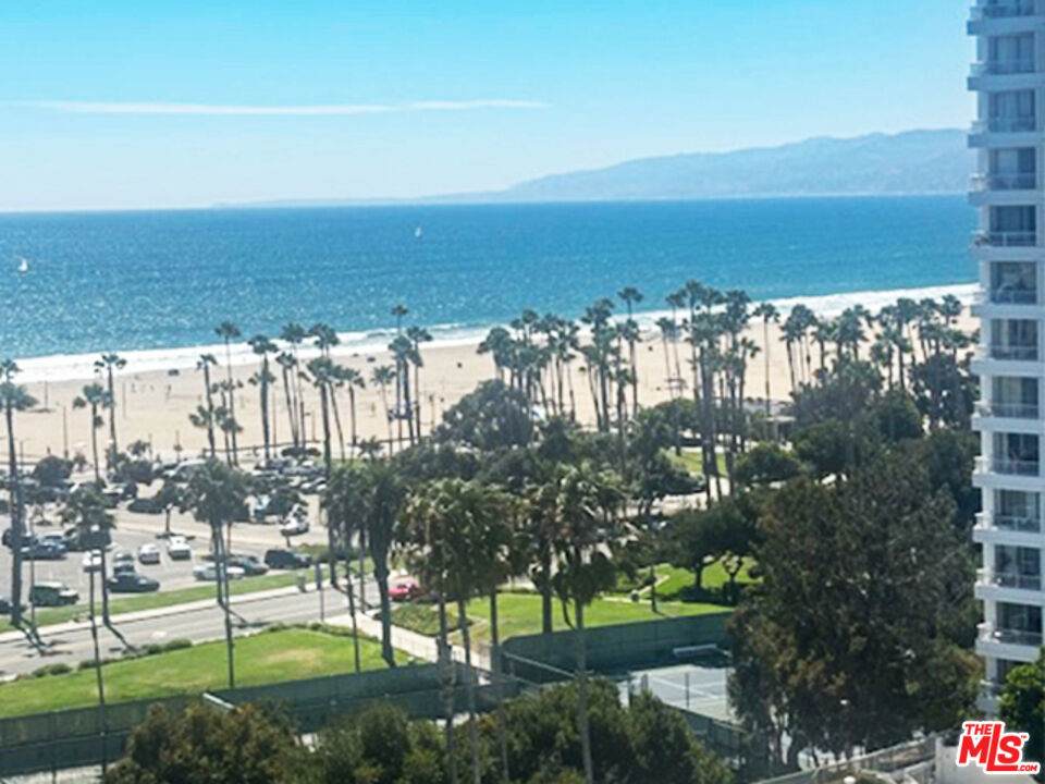 https://bt-photos.global.ssl.fastly.net/socal/orig_boomver_1_447666278-2.jpg