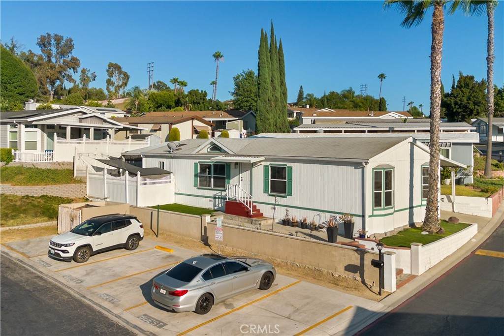 https://bt-photos.global.ssl.fastly.net/socal/orig_boomver_1_447676244-2.jpg