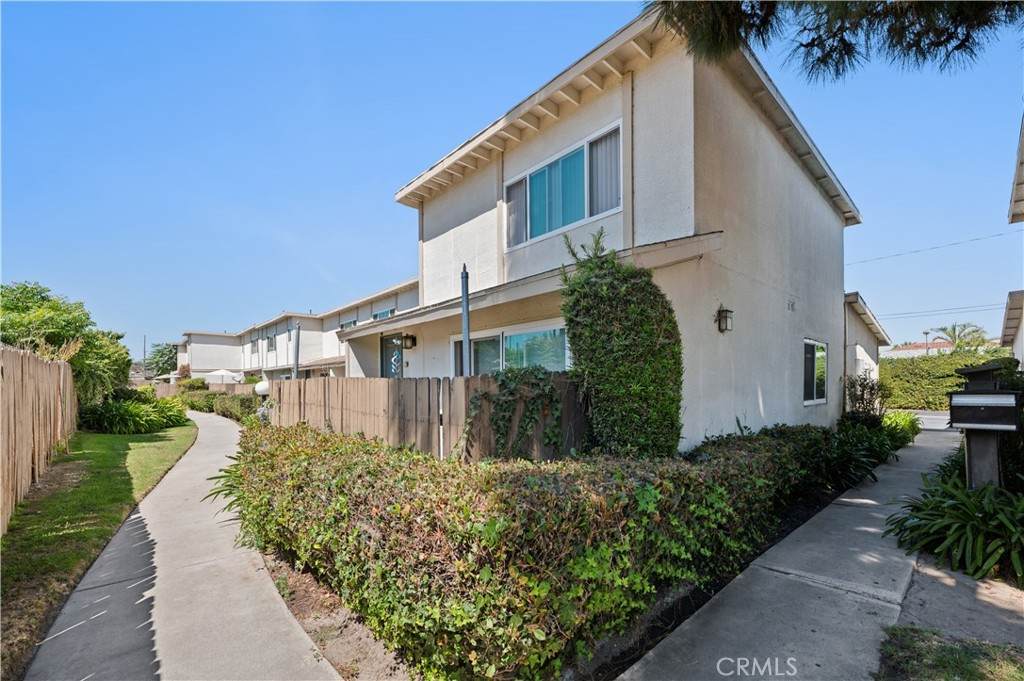 https://bt-photos.global.ssl.fastly.net/socal/orig_boomver_1_447688994-2.jpg