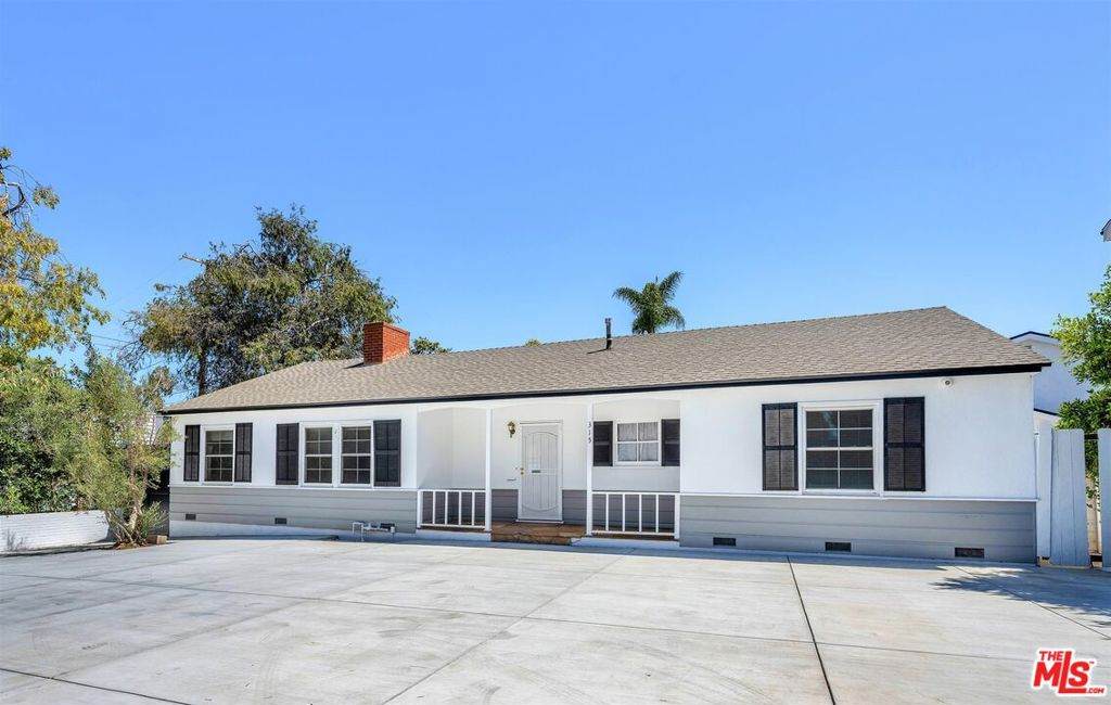 315 26th Street - Photo 1