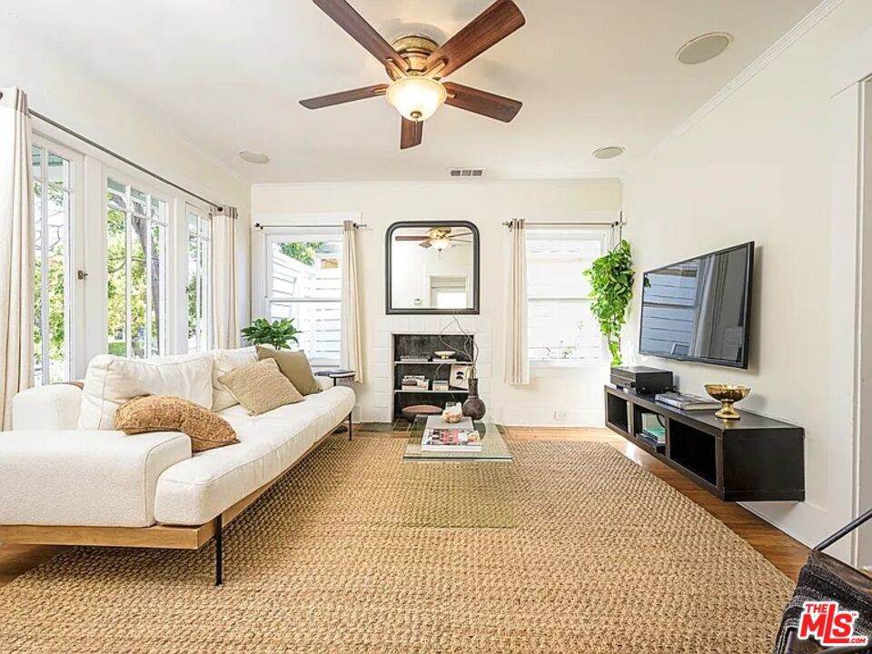 https://bt-photos.global.ssl.fastly.net/socal/orig_boomver_1_447697878-2.jpg