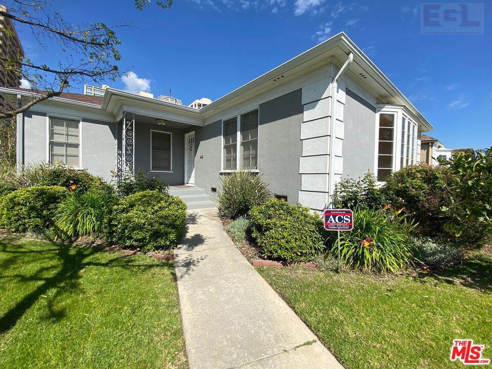 10749 Wellworth Avenue - Photo 1