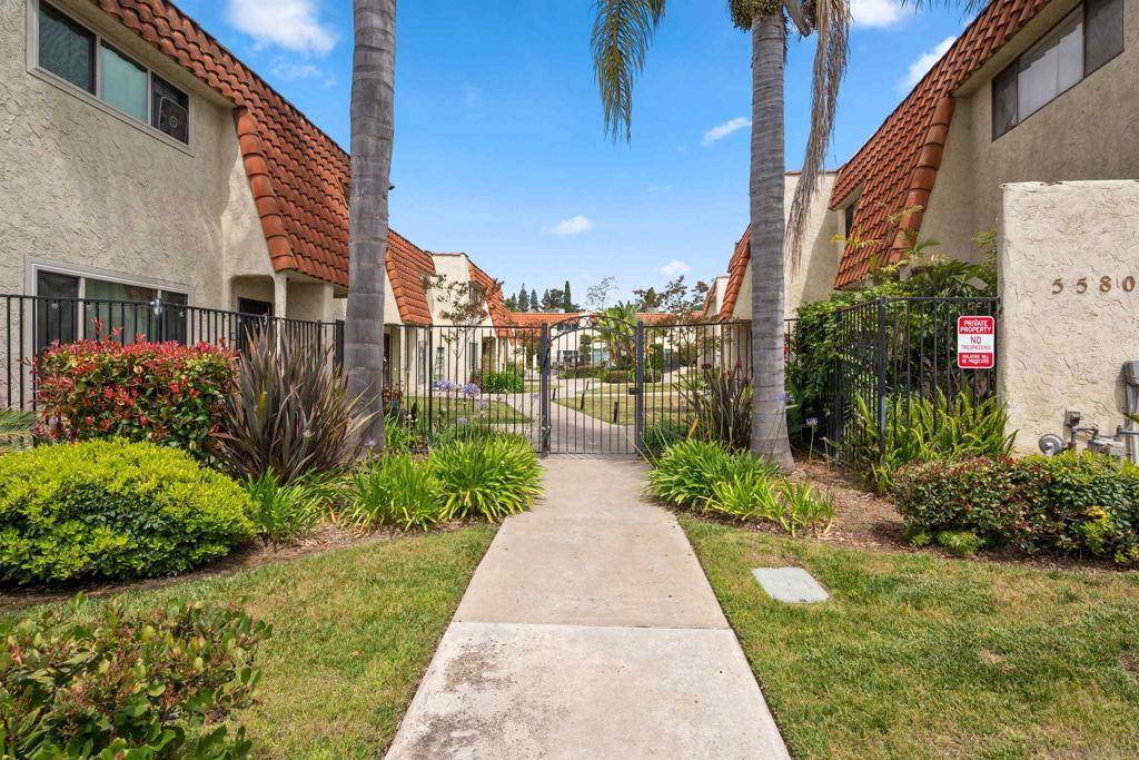 https://bt-photos.global.ssl.fastly.net/socal/orig_boomver_1_447701453-2.jpg