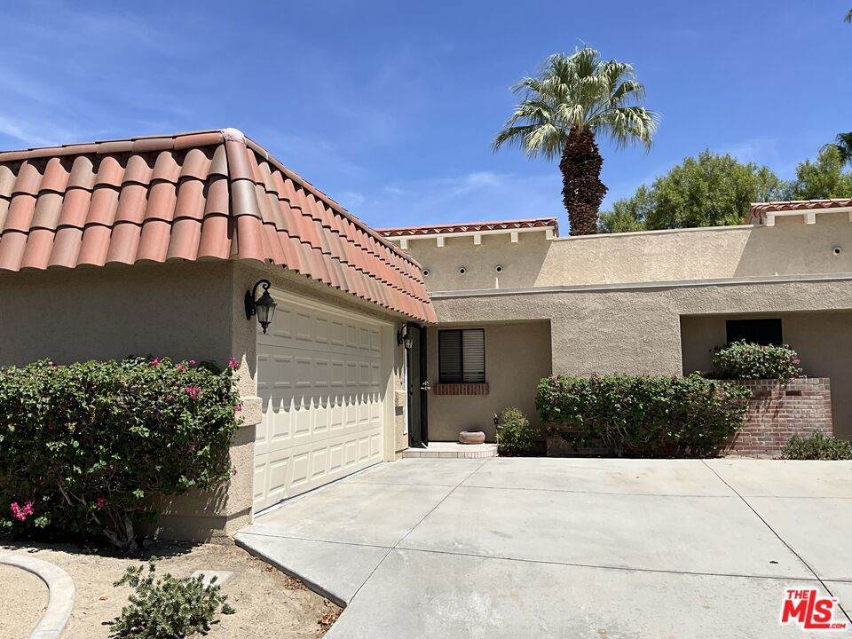 https://bt-photos.global.ssl.fastly.net/socal/orig_boomver_1_447709533-2.jpg