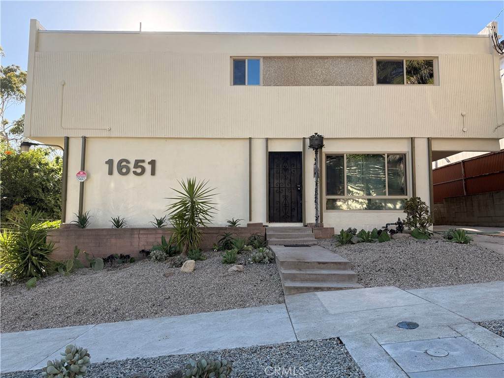 1651 Golden Gate - Photo 1