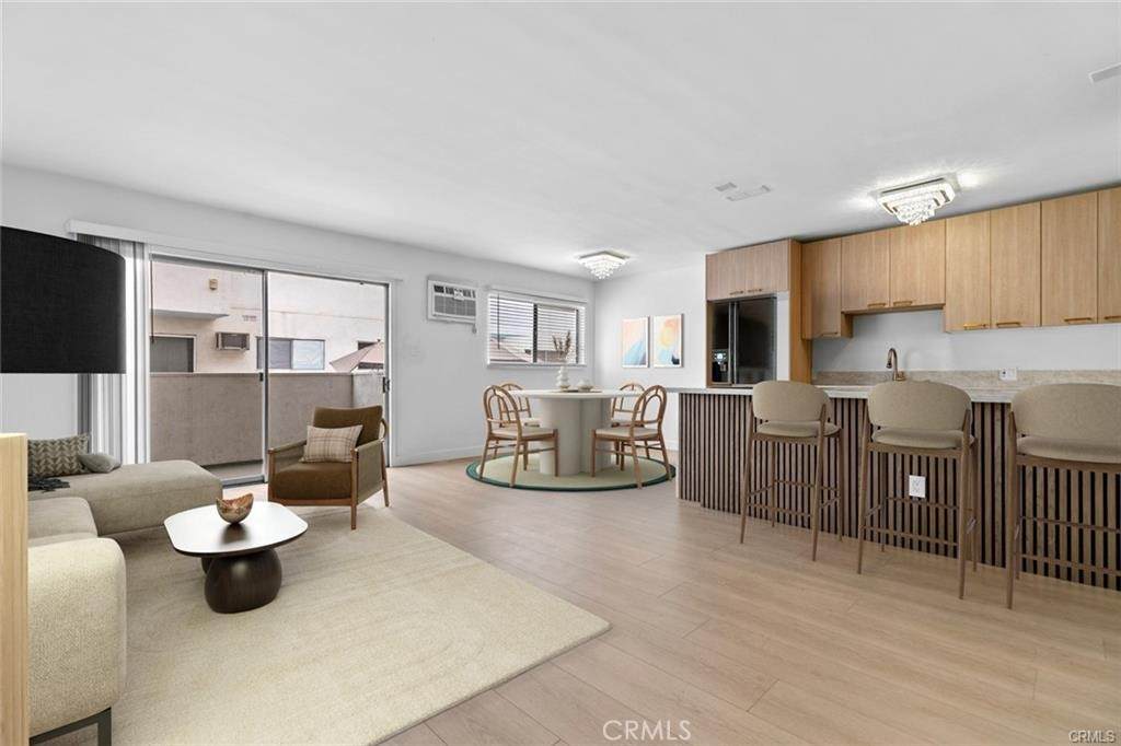 960 Larrabee - Photo 1