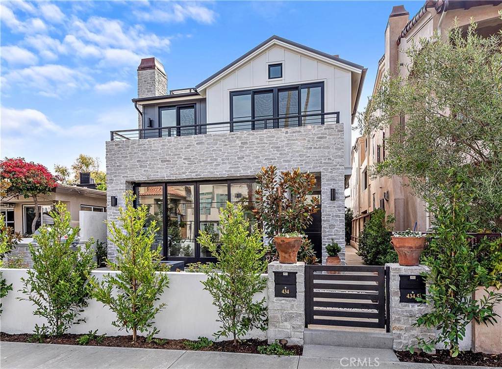 434 1/2 Goldenrod Avenue - Photo 1