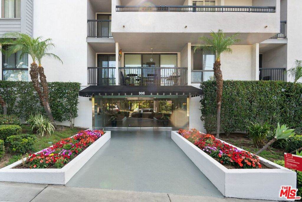 https://bt-photos.global.ssl.fastly.net/socal/orig_boomver_1_447724857-2.jpg