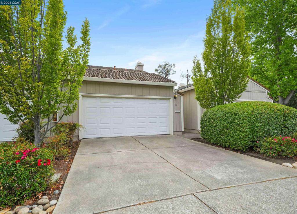 151 Terrace Ct - Photo 1