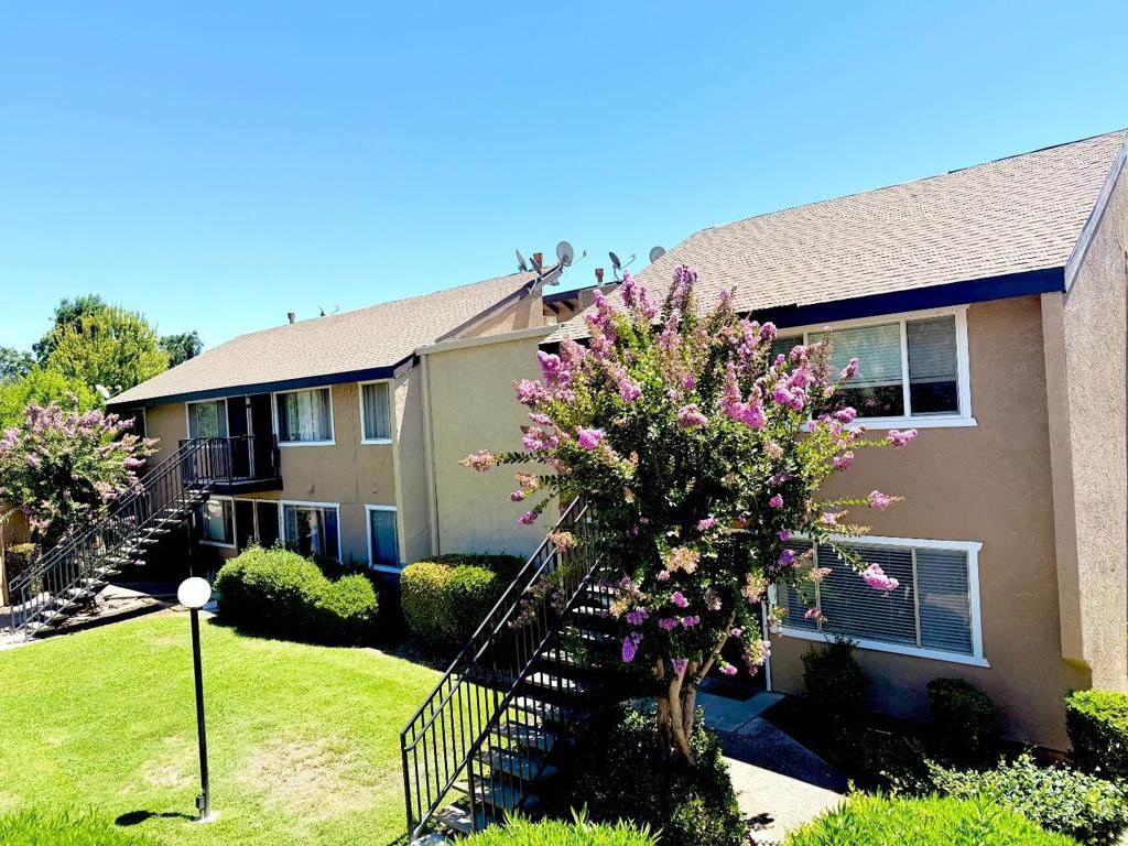325 Standiford Avenue - Photo 1