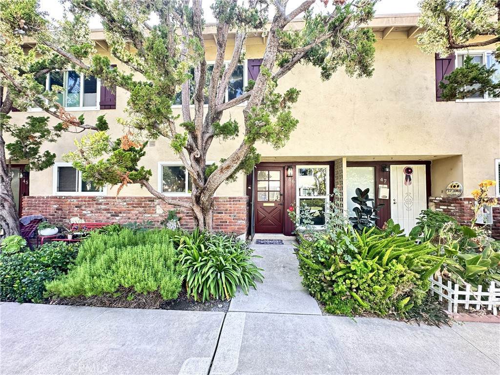 1919 Sherry Lane - Photo 1