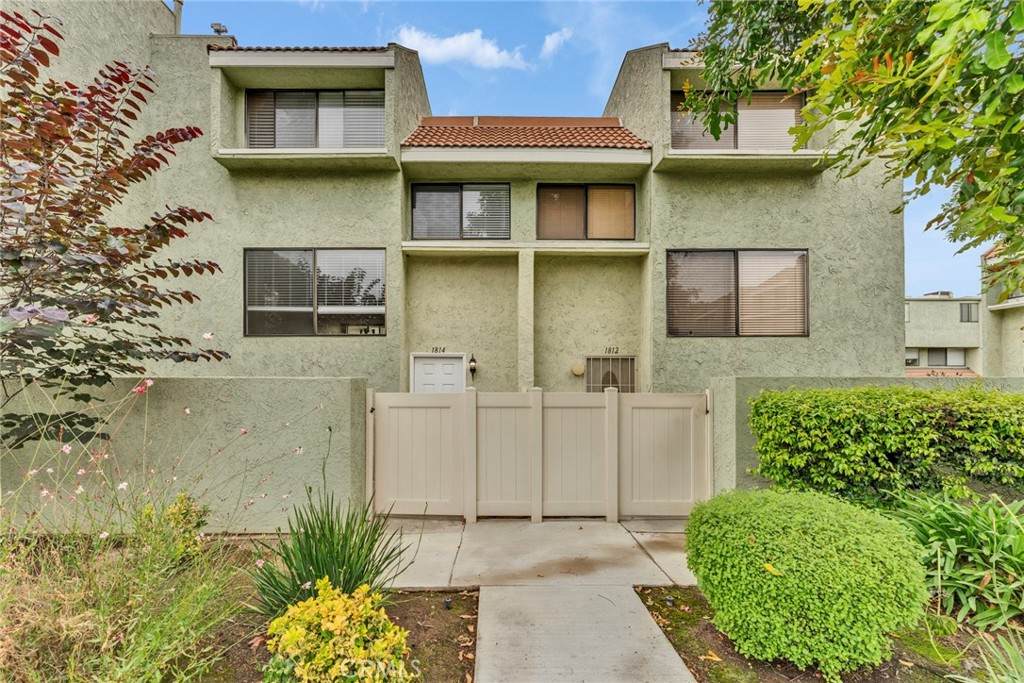 1814 Seattle Street - Photo 1