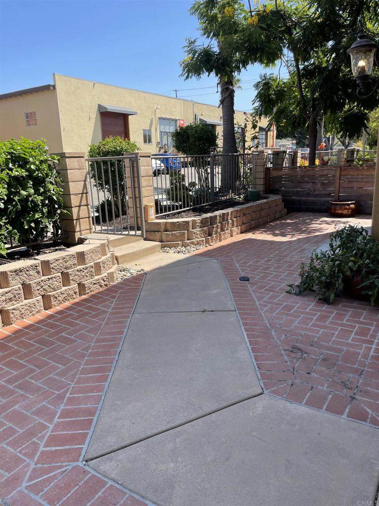 https://bt-photos.global.ssl.fastly.net/socal/orig_boomver_1_447751698-2.jpg