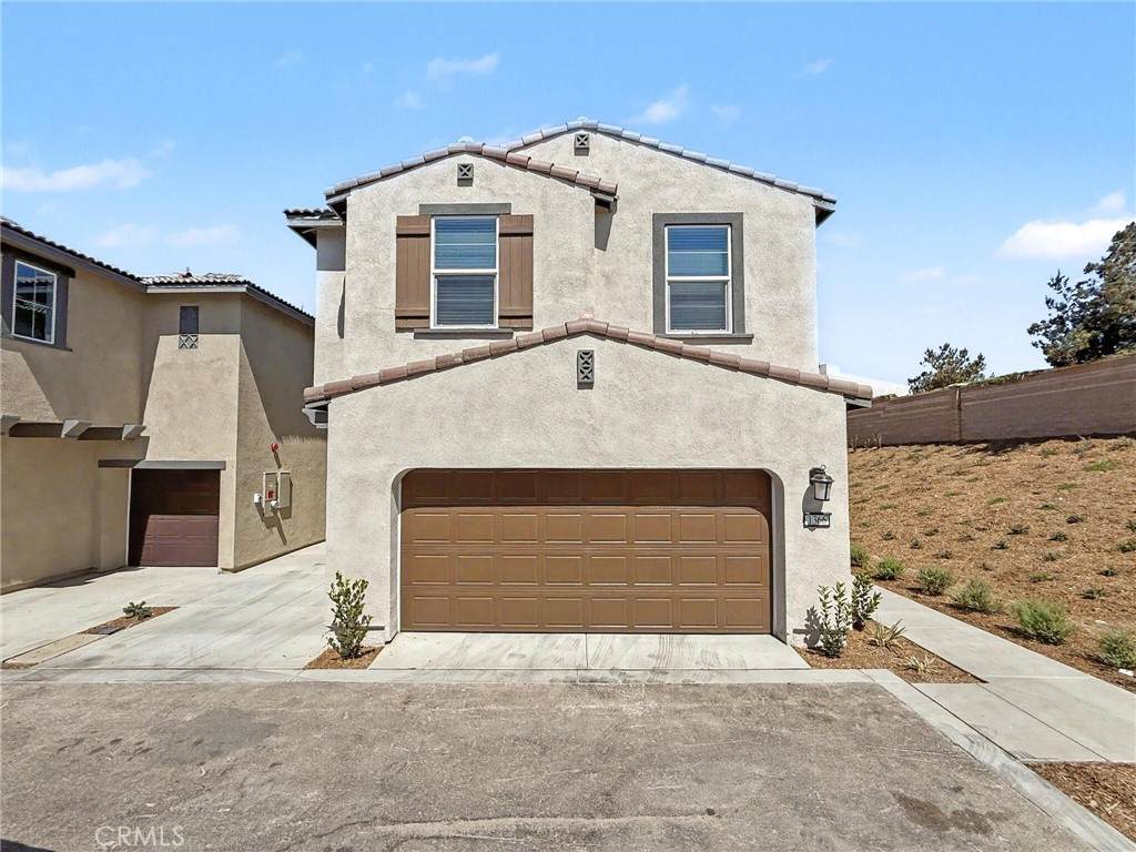 1366 Thunderbolt Lane - Photo 1