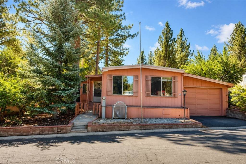391 Montclair Drive - Photo 1