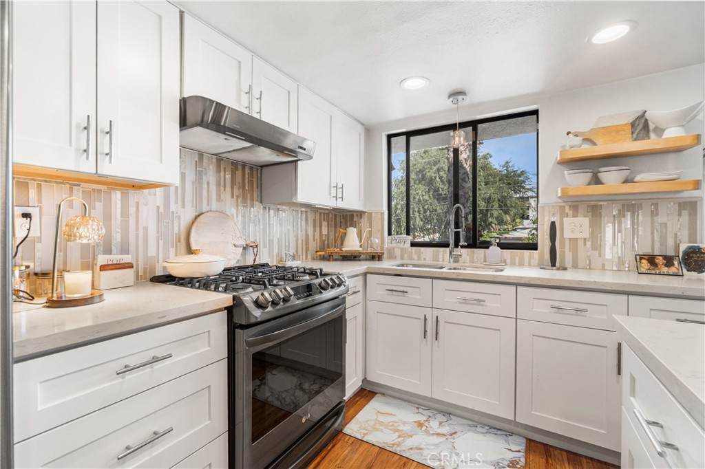 https://bt-photos.global.ssl.fastly.net/socal/orig_boomver_1_447785373-2.jpg