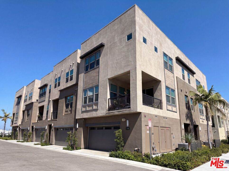 1718 Hollyleaf Terrace - Photo 1