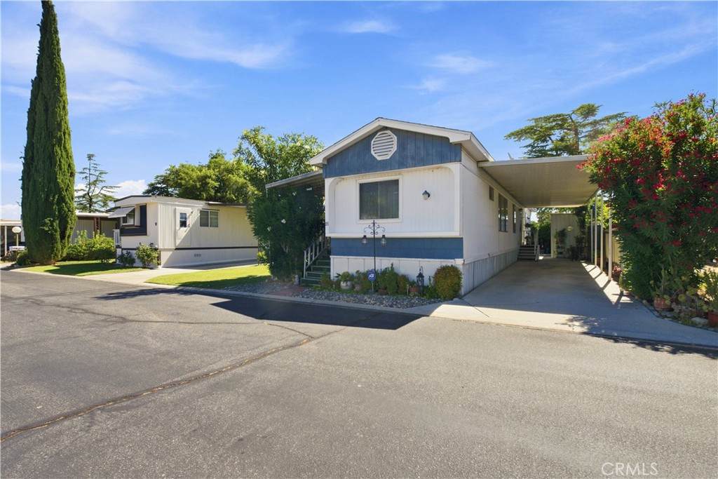 4444 Avenue R - Photo 1