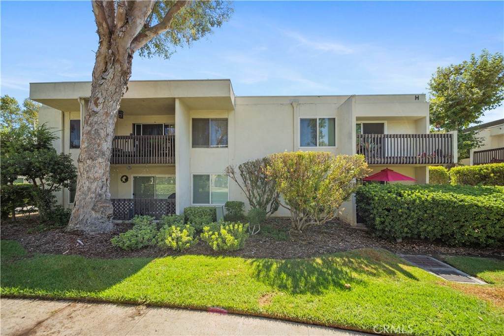 23515 Lyons - Photo 1