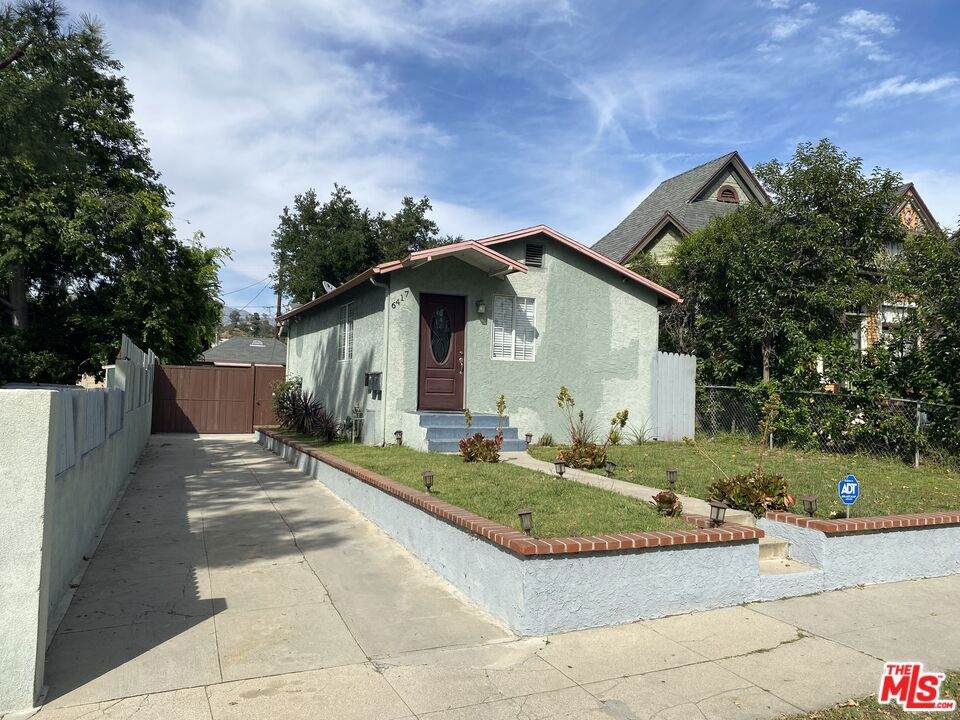 https://bt-photos.global.ssl.fastly.net/socal/orig_boomver_1_447873978-2.jpg