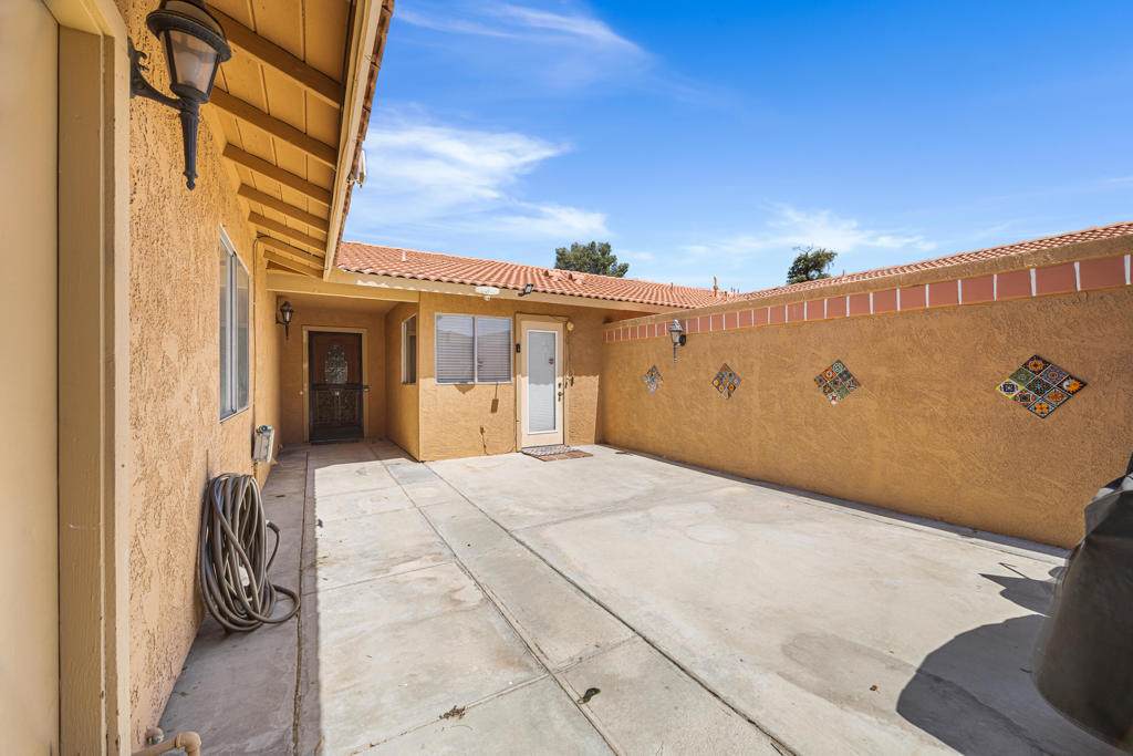https://bt-photos.global.ssl.fastly.net/socal/orig_boomver_1_447942104-2.jpg