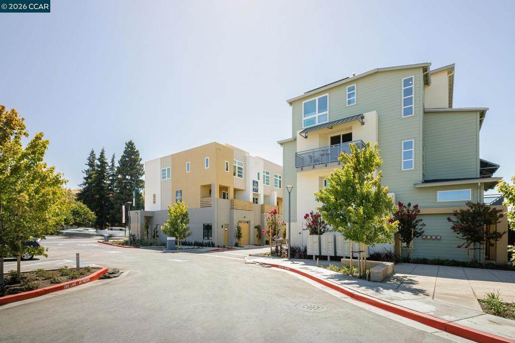 https://bt-photos.global.ssl.fastly.net/socal/orig_boomver_1_447943635-2.jpg