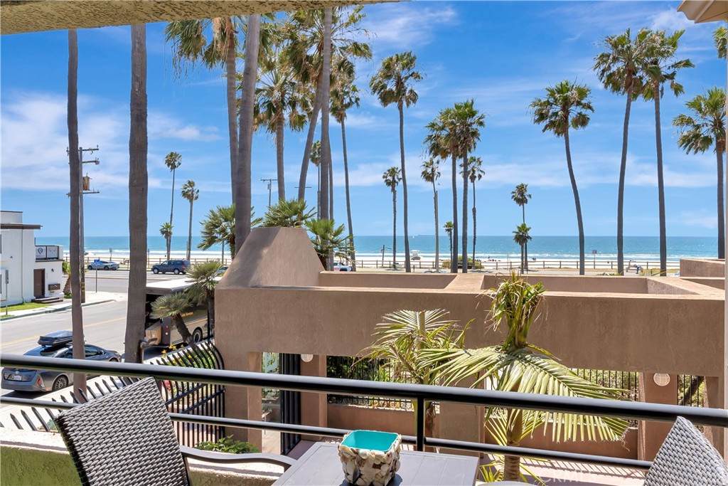 https://bt-photos.global.ssl.fastly.net/socal/orig_boomver_1_447950187-2.jpg
