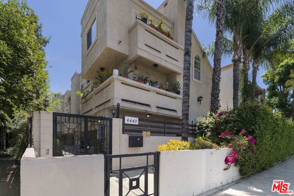 https://bt-photos.global.ssl.fastly.net/socal/orig_boomver_1_447951091-2.jpg