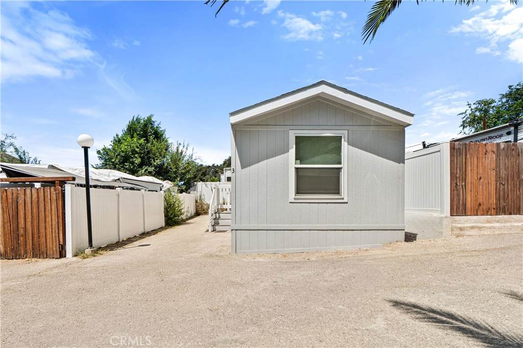 12741 Sierra Highway - Photo 1