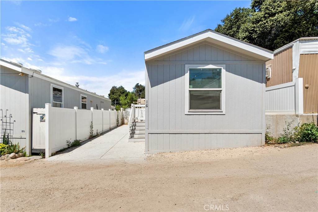 12741 Sierra Highway - Photo 1
