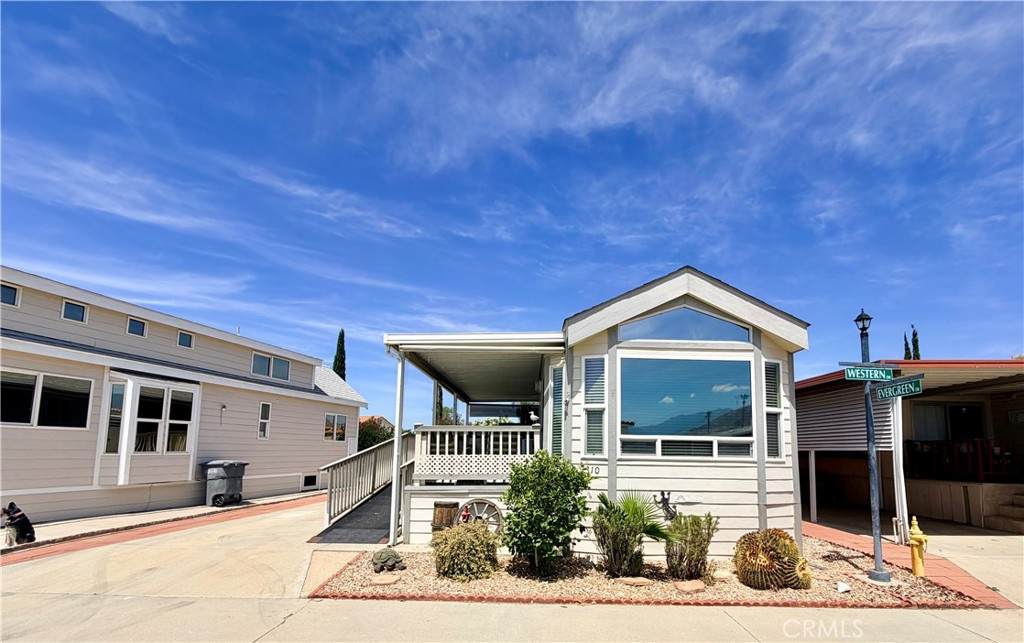 1310 Western - Photo 1